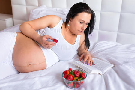 食物 卧室 幸福 身体 享受 腹部 健康 期望 水果 照顾