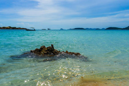 海滩和海浪