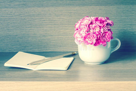 礼物 颜色 消息 美丽的 柔和的 边境 特写镜头 笔记 开花