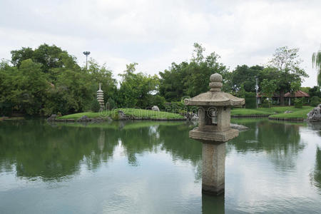 古老的 文化 日本 风景 公园 自然 灯笼 岩石 美丽的