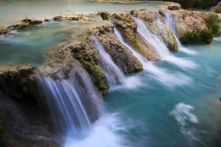 绿松石 徒步旅行 冒险 岩石 风景 沙漠 背包旅行 绿洲