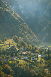 秋天的山村