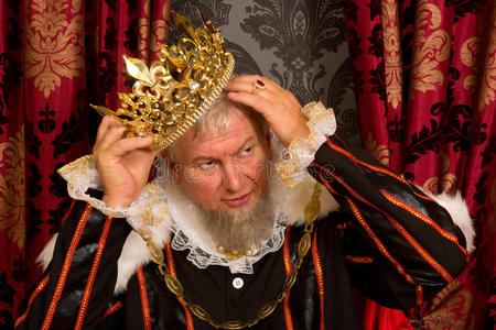 头发 国王 君主 地幔 贵族 塞里 再生产 胡须 服装 演员