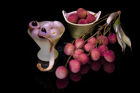 物体 颜色 甜的 食物 水果 荔枝 自然 季节 生活 分支