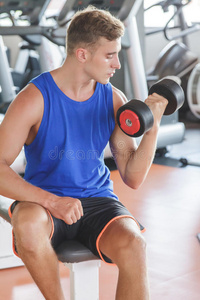 运动 男人 白种人 肱二头肌 中心 活动 权力 适合 健康
