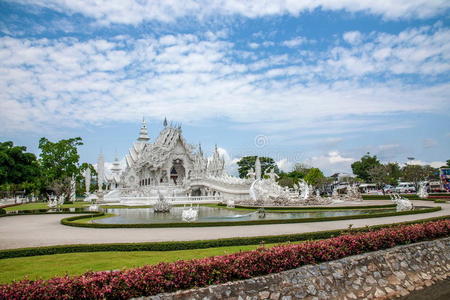 在泰国北部白庙称龙昆寺林光寺或白龙寺黄龙昆