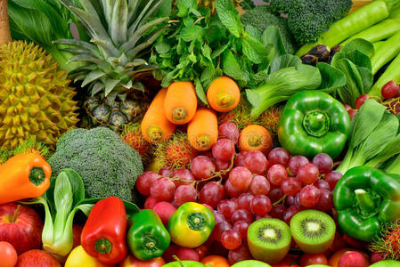 一组新鲜水果和蔬菜