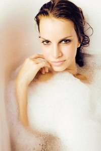 身体 女士 照顾 面对 洗澡 幸福 泡沫 在室内 气泡 女孩