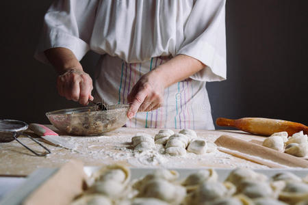 厨房 食物 填满 馄饨 面粉 饺子 制作 烹饪 自制 面团
