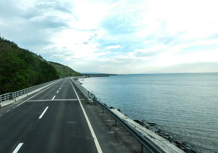 长的 海洋 空的 运输 公路 风景 高的 开车 旅行 目的地