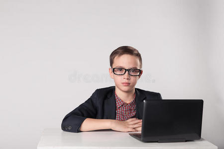 小孩 职业 肖像 男孩 商业 宣称 笔记本电脑 商人 童年