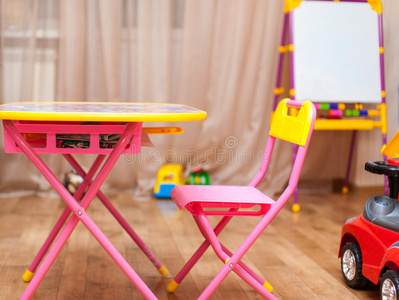 操场 小孩 地板 椅子 游戏 玩具 蒙台梭利 家具 颜色