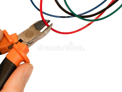 杂工 工作 电工 断开 电缆 特写镜头 危险