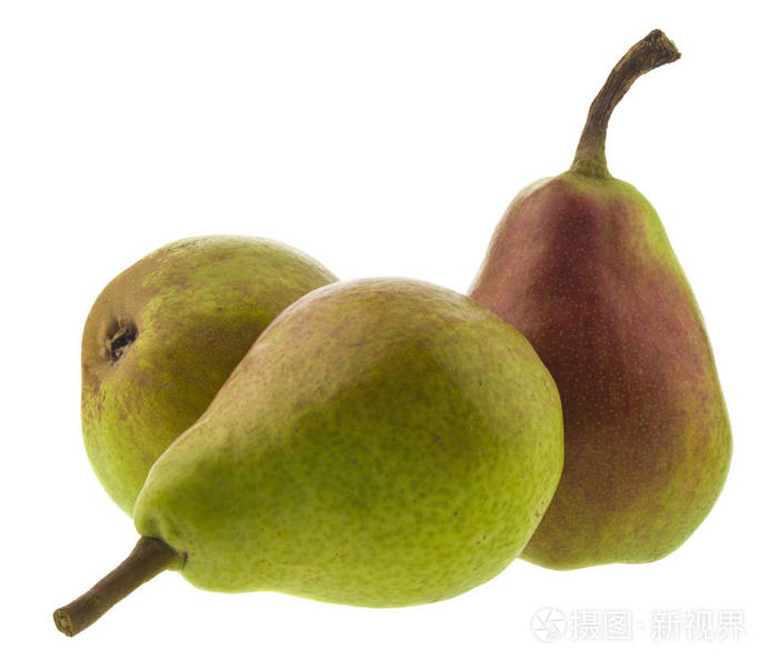 白色背景上分离出来的成熟多汁梨健康蔬菜
