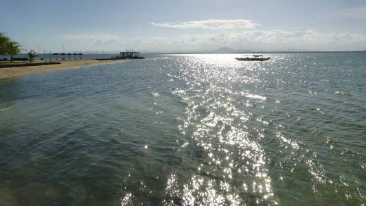 海岸 海景 海洋 太阳 波浪 旅行 波动 场景 美丽的 天空