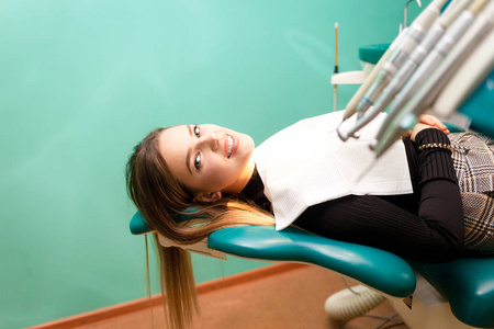 检查 考试 女士 卫生 女人 美丽的 变白 医院 牙医 微笑