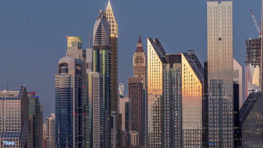 迪拜新摩天大楼和高楼的鸟瞰图