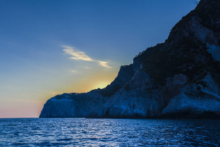 海岸线 天空 日落 海洋 旅行 欧洲 泼洒 岩石 假期 悬崖