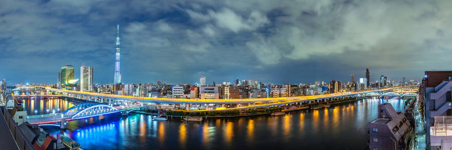 黎明 美丽的 场景 市中心 旅游业 天际线 风景 建筑 日出