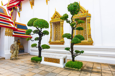 曼谷观音寺盆景树图片