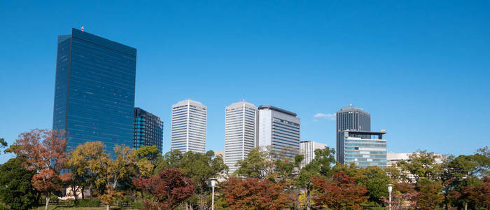 高层城市景观拥挤的摩天大楼写字楼公寓日本大阪