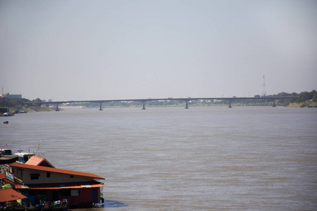 年农凯市河畔景观与湄公河图片