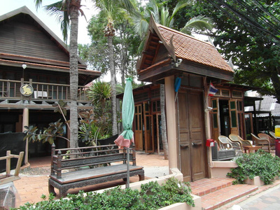 芭堤雅是泰国著名的旅游胜地图片