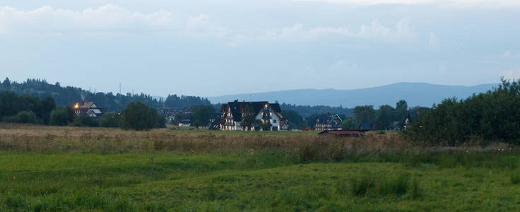 塔特拉山区的波兰村庄图片