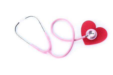 白底听诊器和心脏。心脏病学概念