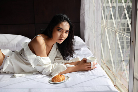 美丽的 肖像 房间 咖啡 甜点 毯子 放松 醒来 早晨 奢侈