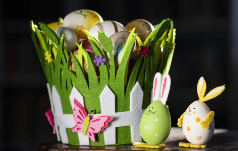 复活节 季节 传统 乐趣 颜色 鸡蛋 木材 美丽的 节日