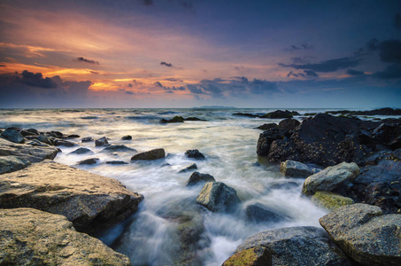 波动 娱乐 海岸 夏天 海滩 美丽的 目的地 阳光 假期