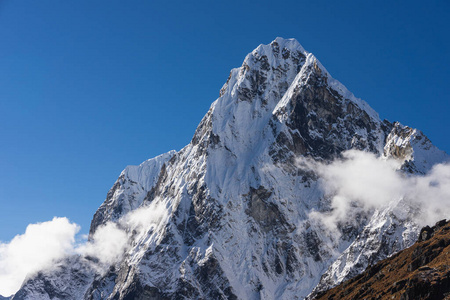 旅行 尼泊尔 悬崖 徒步旅行 公司 岩石 高的 斜坡 自然