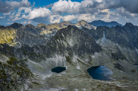 小山 环境 神秘的 美丽的 风景 树叶 冷杉 秋天 寒冷的