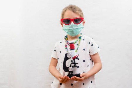 流行病 流感 小孩 感染 童年 太阳镜 可爱的 女孩 灰尘