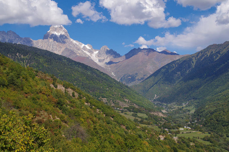 阿尔卑斯山 天空 环境 旅行 范围 山谷 领域 欧洲 遥远的