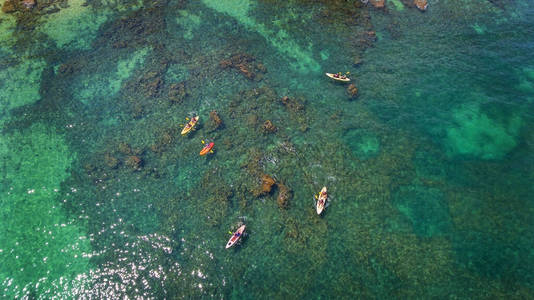 男人 自然 旅游业 假日 阿尔加维 法罗 冒险 绿松石 美丽的