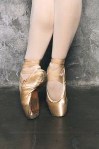 芭蕾舞演员 美女 平衡 人类 指向 特写镜头 舞者 地板
