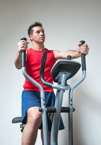 权力 肌肉 短裤 运动 适合 男人 教练 健身 在室内 能量