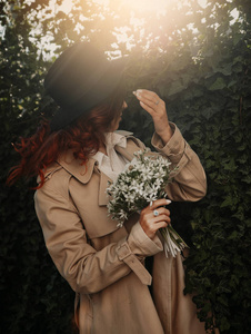 花园 极简主义 秋天 情绪 自然 帽子 女士 白种人 魅力