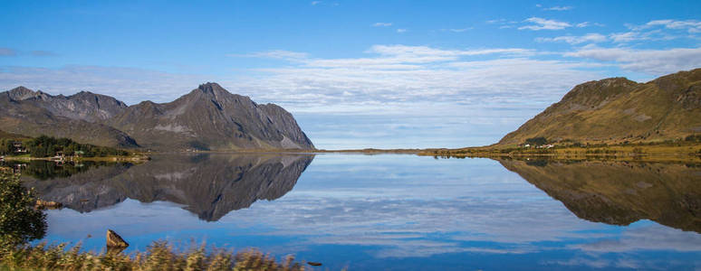 挪威洛弗顿群岛及其周围的景色图片