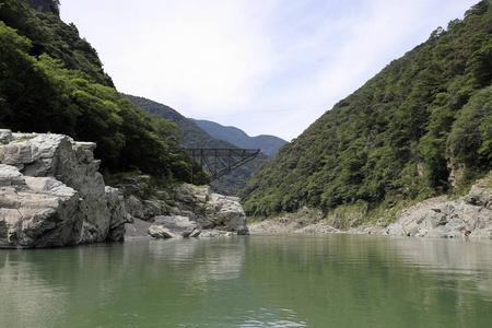 日本德岛吉野河的敖包峡图片