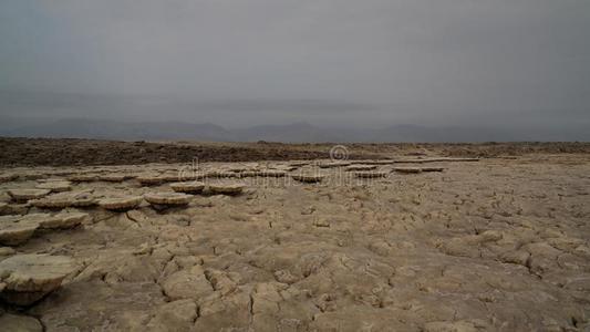 盐质地里面的宽干谷火山的火山口,达纳基尔萎靡不振