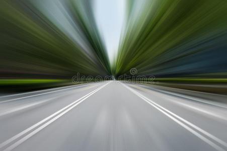 速度运动采用都市的公路路隧道