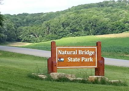 自然的桥国家公园符号