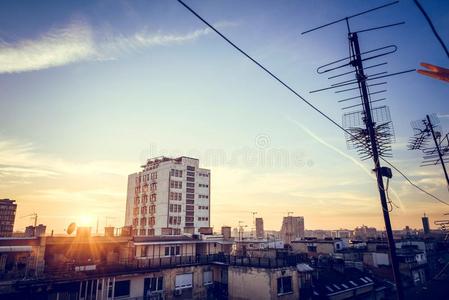 日落越过指已提到的人城市风景