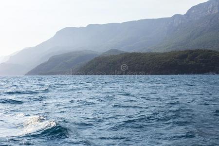 风景优美的看法关于海湾和山isl和s