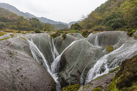 贵州安顺黄果树七星桥景区银链坠滩