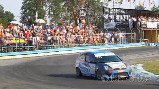 赛车的乌克兰冠军班福特视频