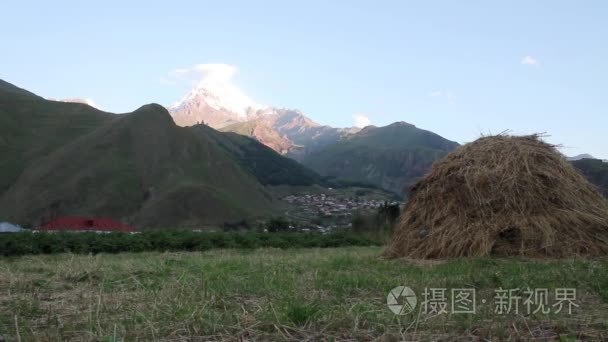 格鲁吉亚卡兹别吉的山视频